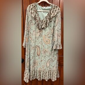 EST 1946  Women's Size 18/20  Green Dress Knee Length